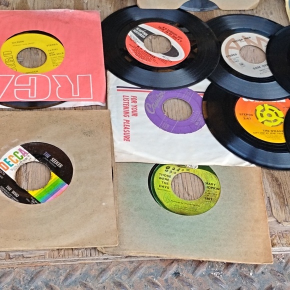 Vinyl 45 RPM Record Collection - Black(35 Total - Picture 6 of 8